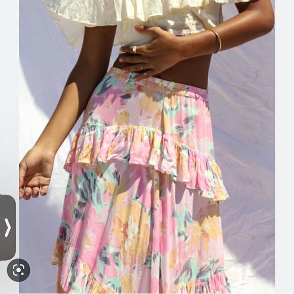 Jen’ Pirate Booty x Revolve Coco Pink tiered ruffle skirt NWT XS - Picture 2 of 8